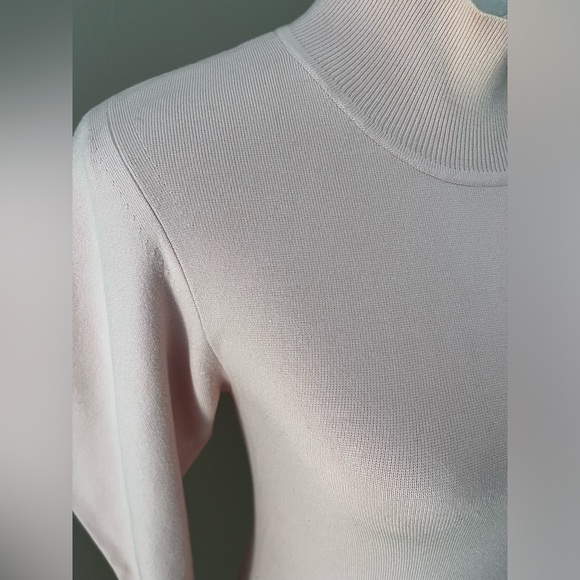 A.L.C. Samuel Puff Sleeve Sweater Medium - Picture 11 of 15